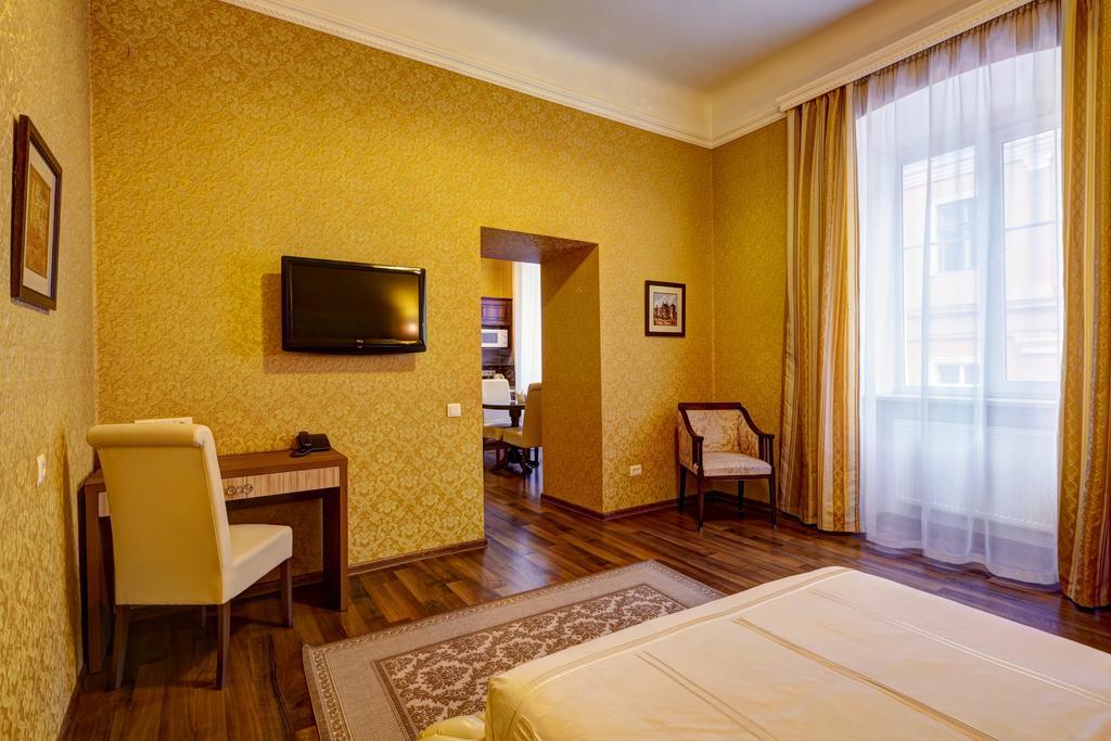 Lviv Apartments Chambre photo
