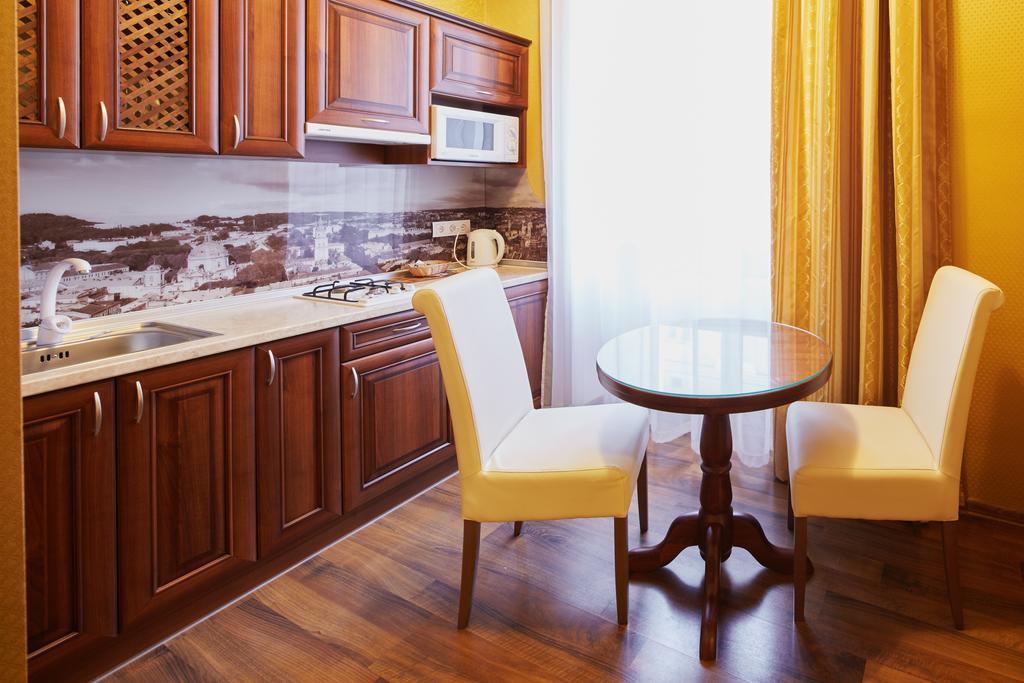 Lviv Apartments Chambre photo